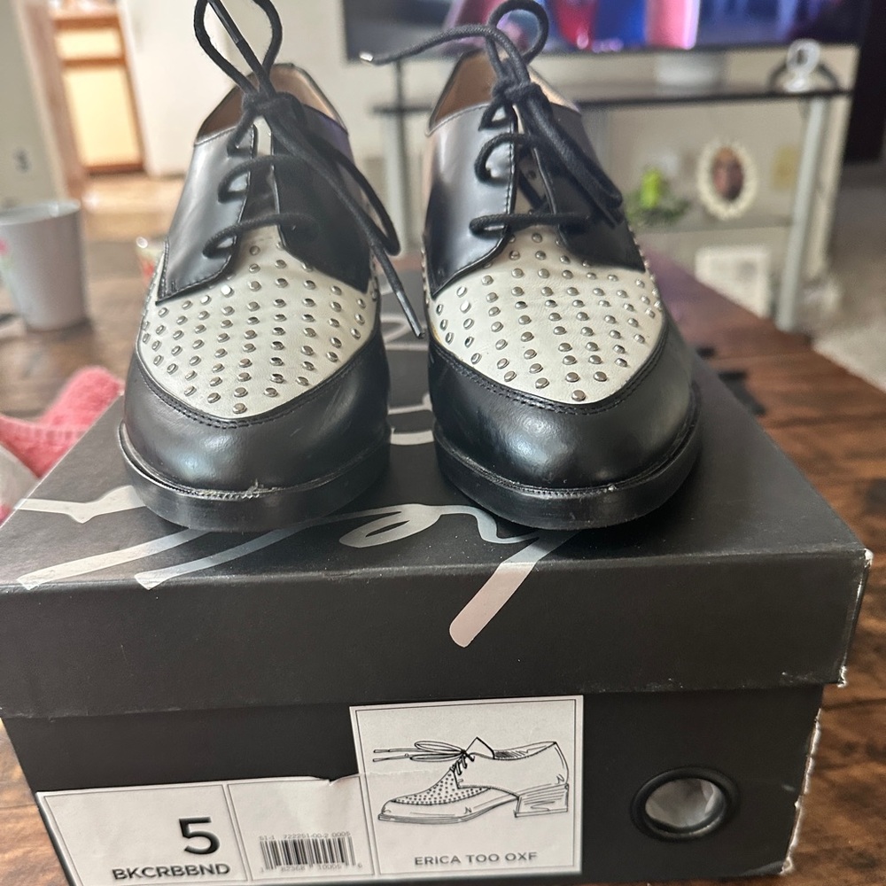 Erica Stud Heeled Oxford Heel by Banana Republic